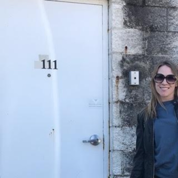 Bundle your likes for a secret offer - Picture 3 of 3